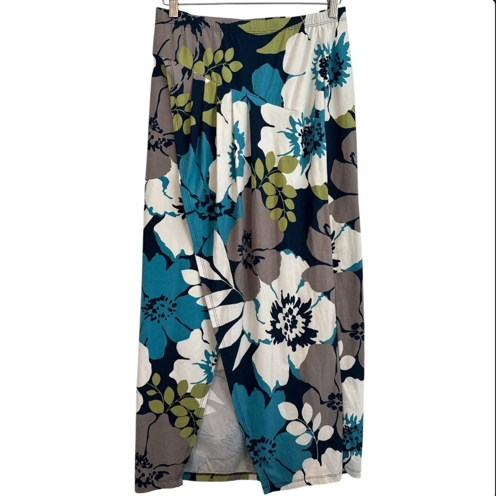 Gilli Multicolor Soft Floral Stretch Wrap Skirt Size Medium